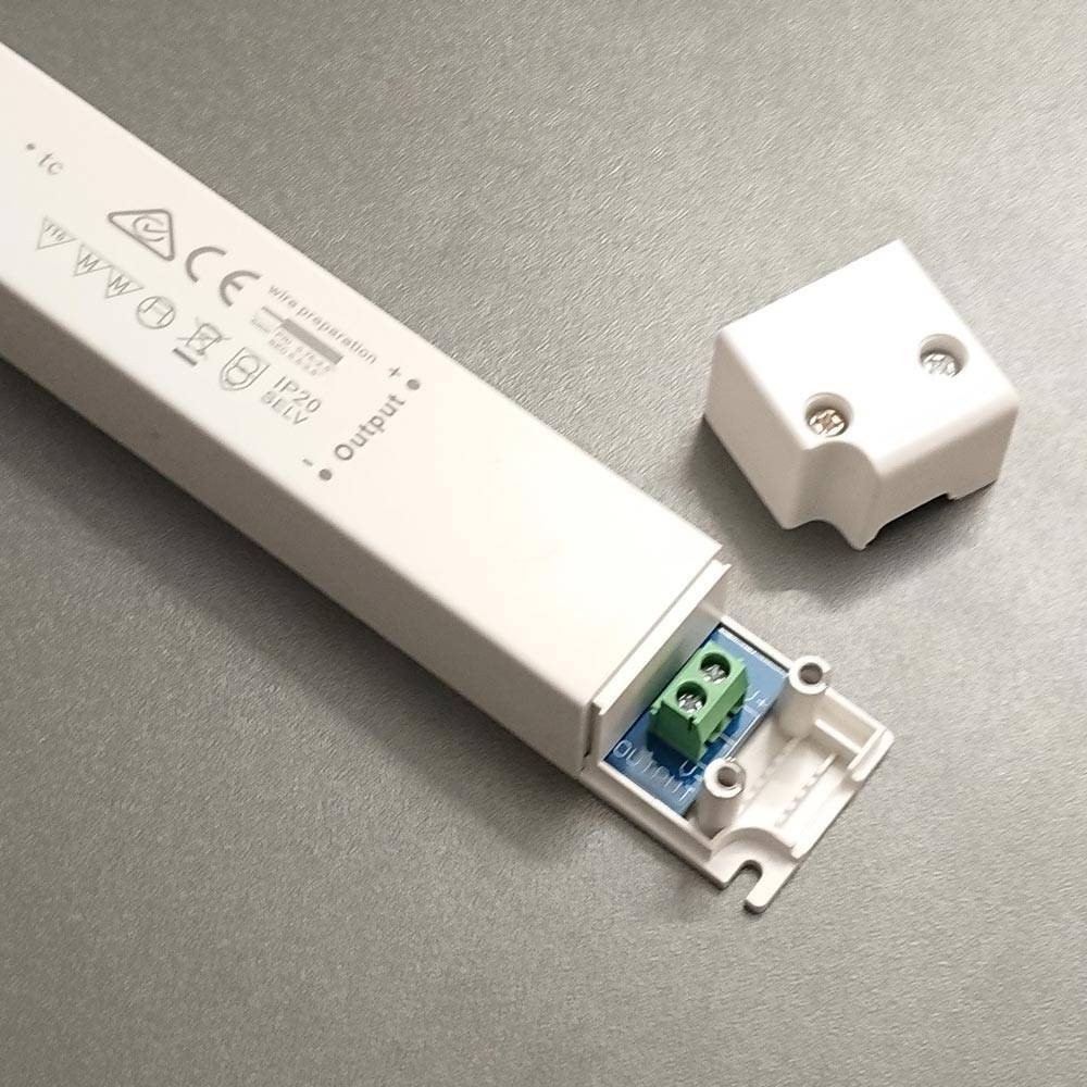 S.Luce 60W zertifiziertes Einbaunetzteil slim Dimmbar Triac 24V IP20 Fabrikpreis