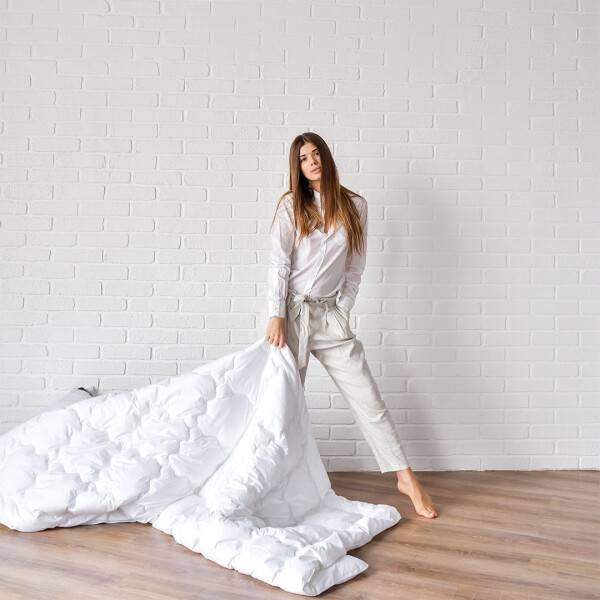Sei Design Sommer Bettdecke Air Softfill Collection SWAN DE LUXE, 220x200 2025