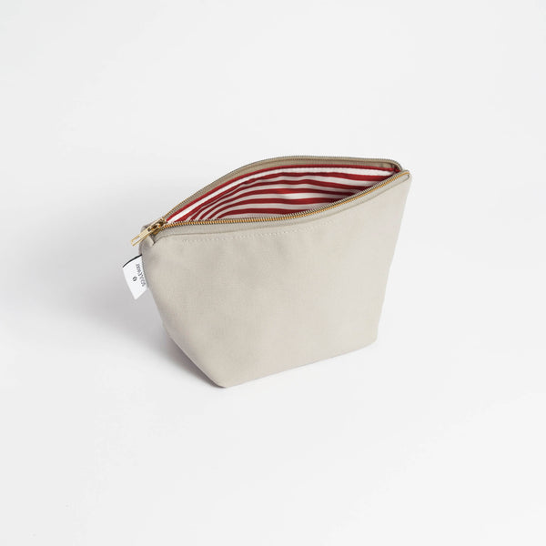 Sieger Cosmetic Bag - kleine Kulturtasche in nachhaltig Kostenlose Rückgabe