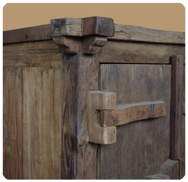 Simandra Altholz Schrank Moyo 1 aus Recycling Teak Holz massiv Zeitlich begrenztes Angebot