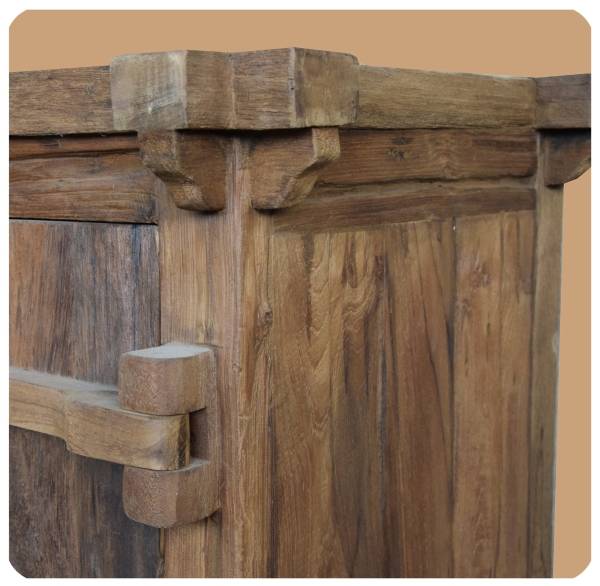 Simandra Altholz Schrank Moyo 4 aus Recycling Teak Holz massiv Große Rabatte