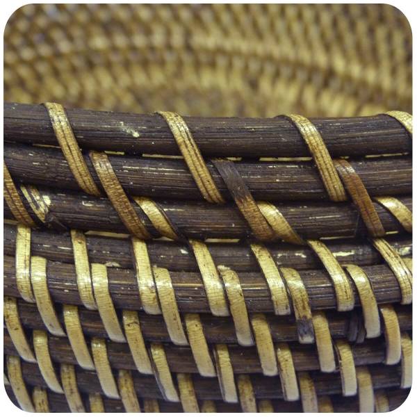 Simandra Korbschale mit Deckel aus 100% Ata, Rattan Palme, dekorative Unikate Korb-schale Holz-korb Handarbeit natur rund 33x20 cm VIP-Rabatte