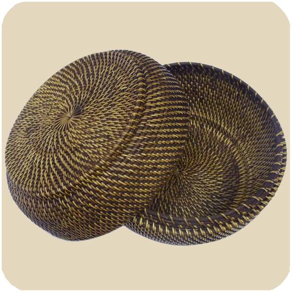 Simandra Korbschale mit Deckel aus 100% Ata, Rattan Palme, dekorative Unikate Korb-schale Holz-korb Handarbeit natur rund 33x20 cm VIP-Rabatte